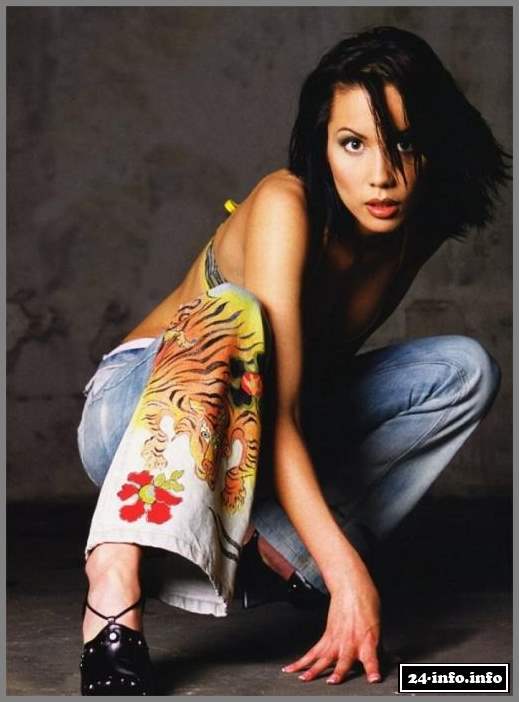 Голая звезда Лекса Дойг