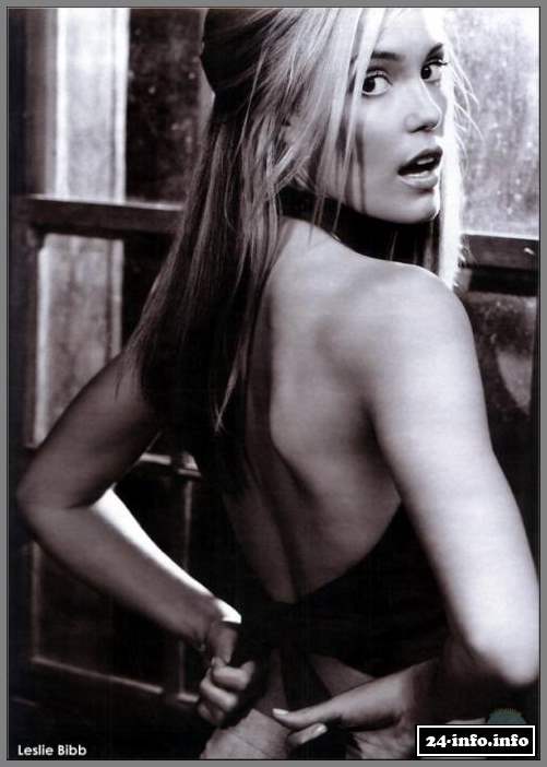 Голая звезда Лесли Бибб