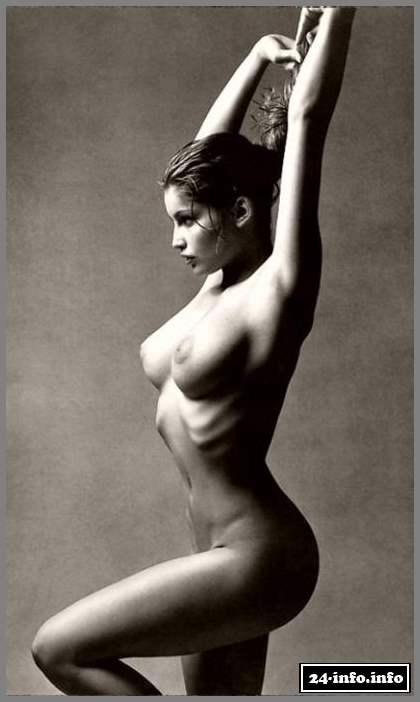 Голая звезда Летиция Каста