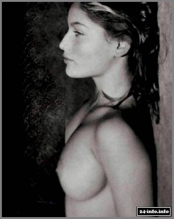 Голая звезда Летиция Каста