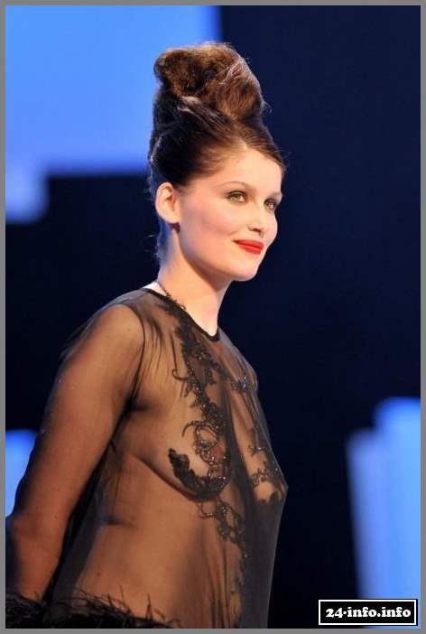 Голая звезда Летиция Каста