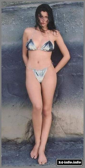 Голая звезда Летиция Каста