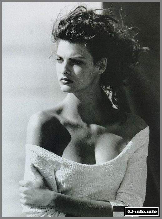 Голая звезда Линда Евангелиста