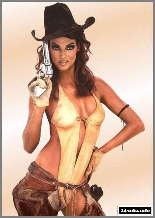 Голая звезда Линда Евангелиста