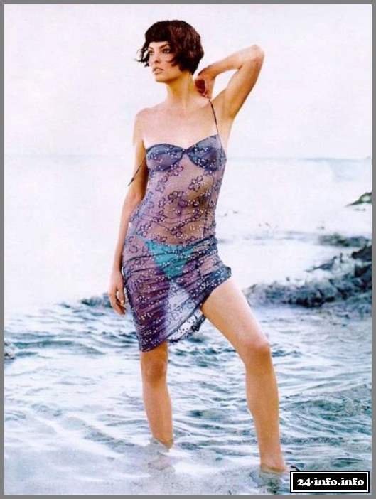 Голая звезда Линда Евангелиста