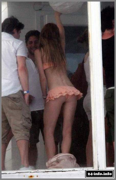 Голая звезда Линдси Лохан