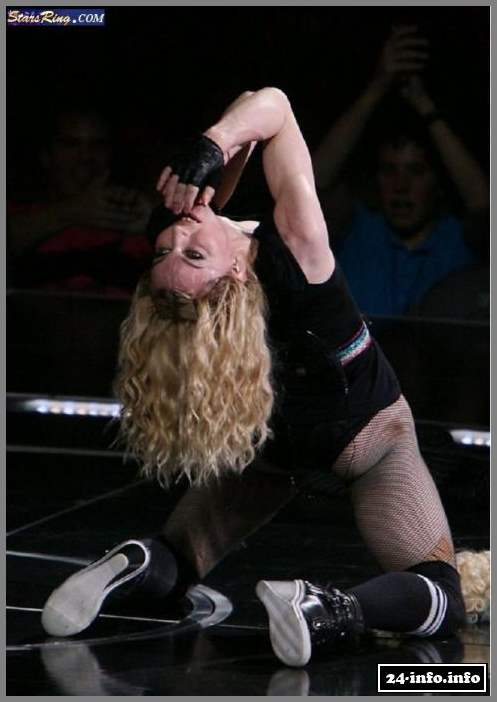 Голая звезда Мадонна