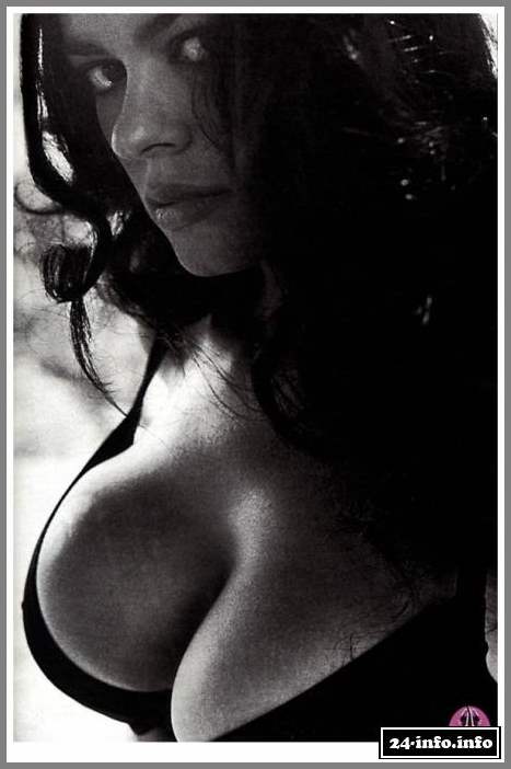 Голая звезда Мария Грация Кучинотта