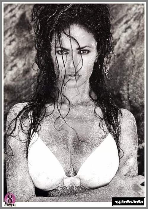 Голая звезда Мария Грация Кучинотта