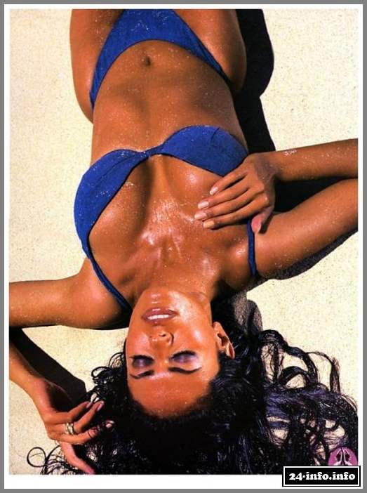 Голая звезда Мария Грация Кучинотта