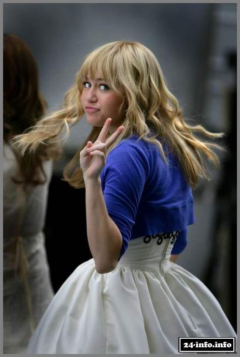 Голая звезда Майли Сайрус