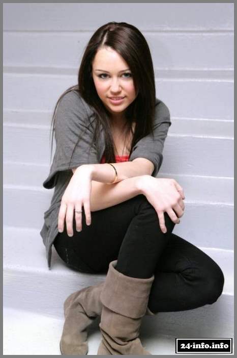 Голая звезда Майли Сайрус