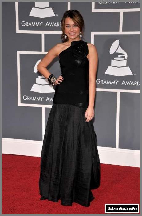 Голая звезда Майли Сайрус