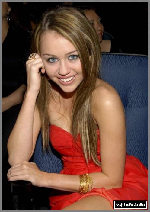 Голая звезда Майли Сайрус