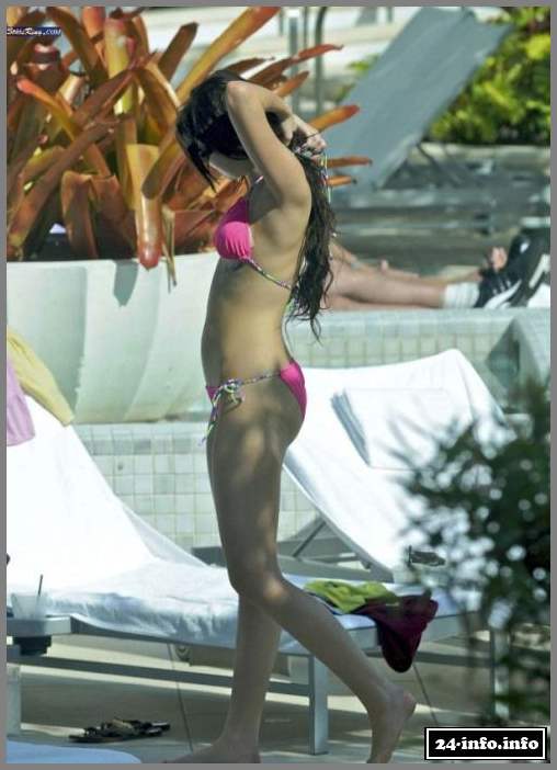 Голая звезда Майли Сайрус