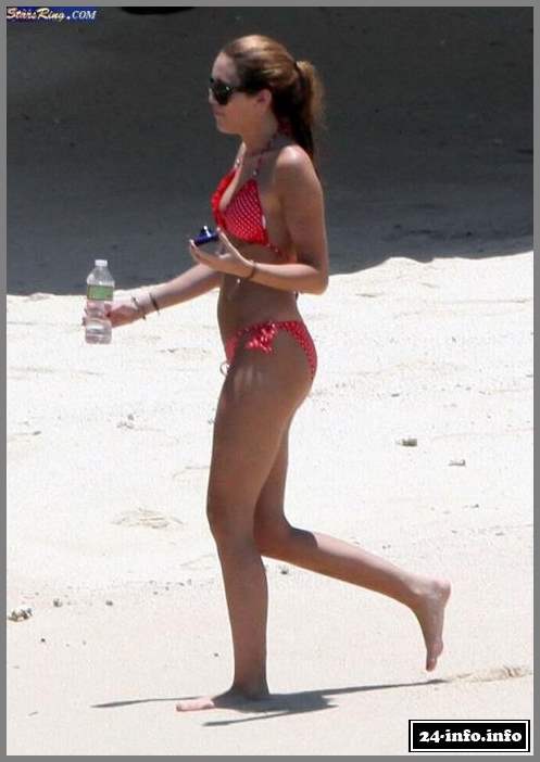 Голая звезда Майли Сайрус