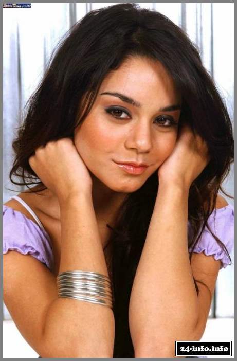 Голая звезда Ванесса Хадженс