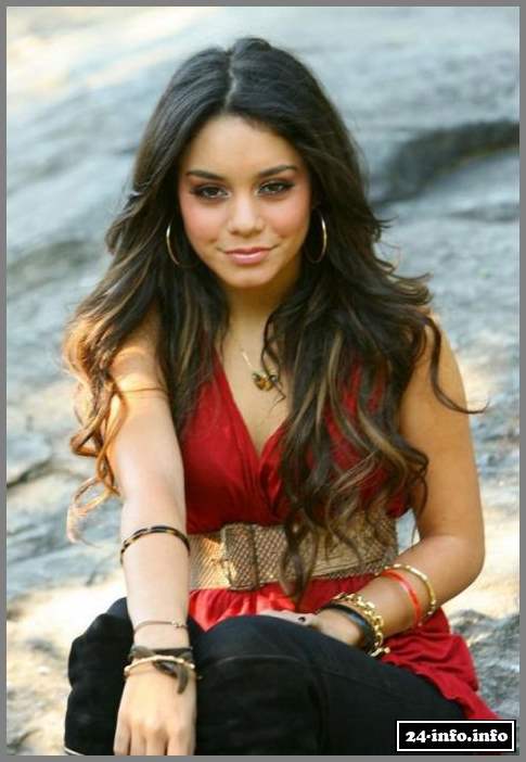 Голая звезда Ванесса Хадженс