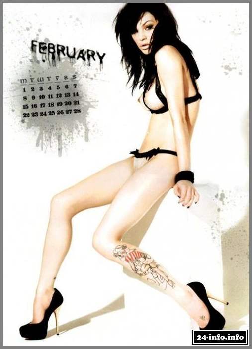 Голая звезда Викки Блоус