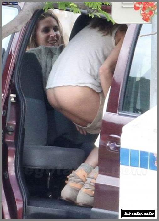 Голая звезда Жизель Бундхен