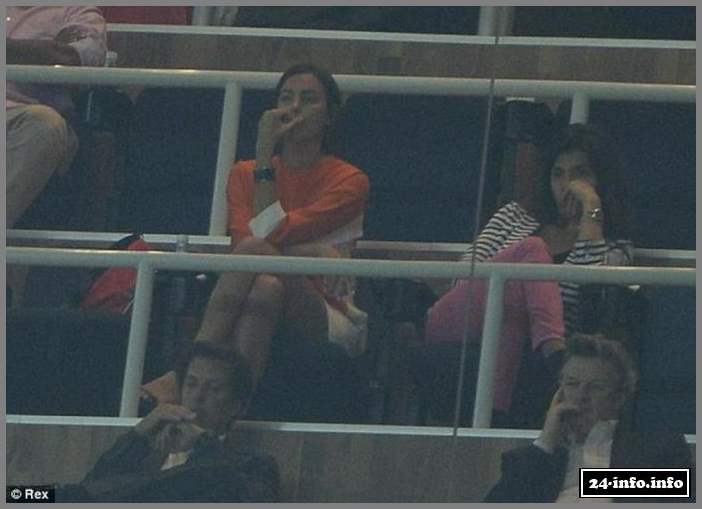 Ирина Шейк "поддержала" Роналду на матче ЛЧ