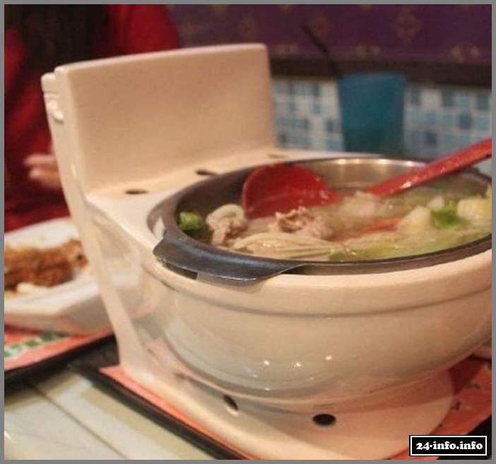 Необычный ресторан-туалет в Китае (25 фото)