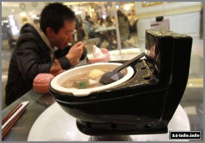 Необычный ресторан-туалет в Китае (25 фото)