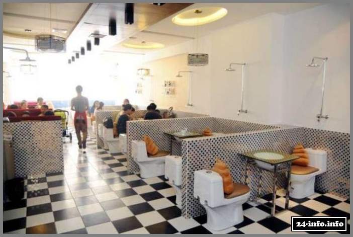 Необычный ресторан-туалет в Китае (25 фото)