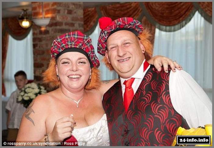 Невеста шокировала гостей, обрив голову прямо на свадьбе