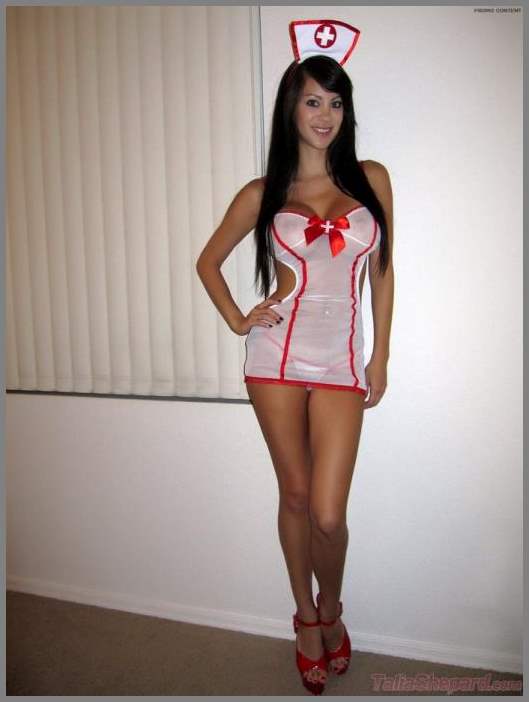 Сисястая медсестра