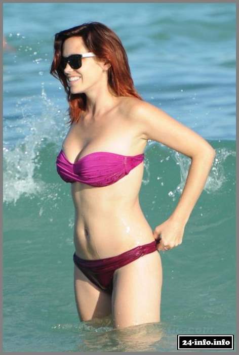Jessica Sutta в бикини (19 фотографий)