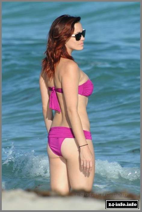 Jessica Sutta в бикини (19 фотографий)
