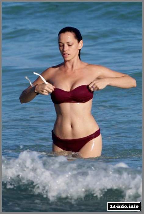 Jessica Sutta в бикини (19 фотографий)