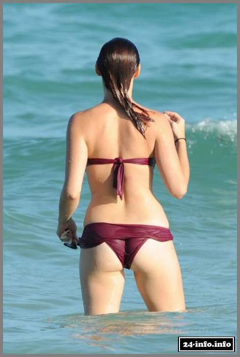 Jessica Sutta в бикини (19 фотографий)