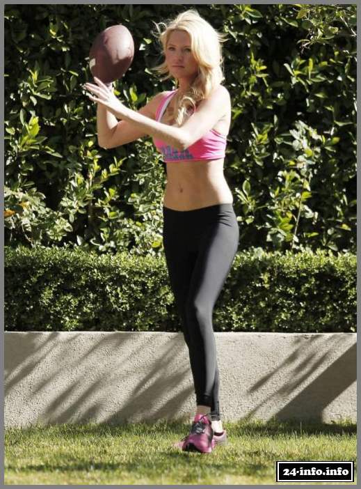 Эшли Маттингли любит активные игры (7 Фото)