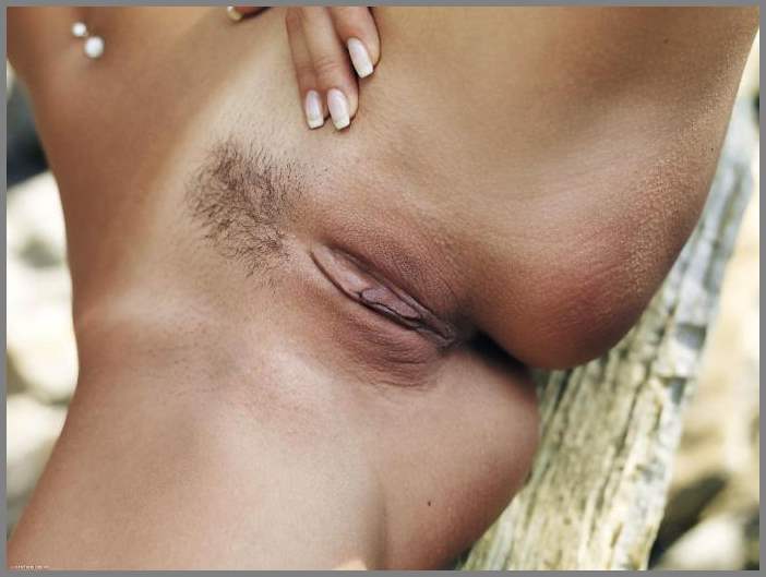 Satin Sassi и ее прелестная попка