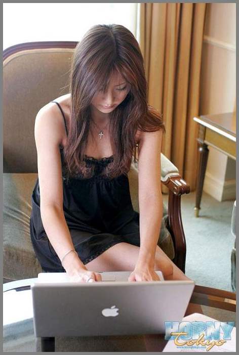 Девочка из аниме в нижнем бельишке