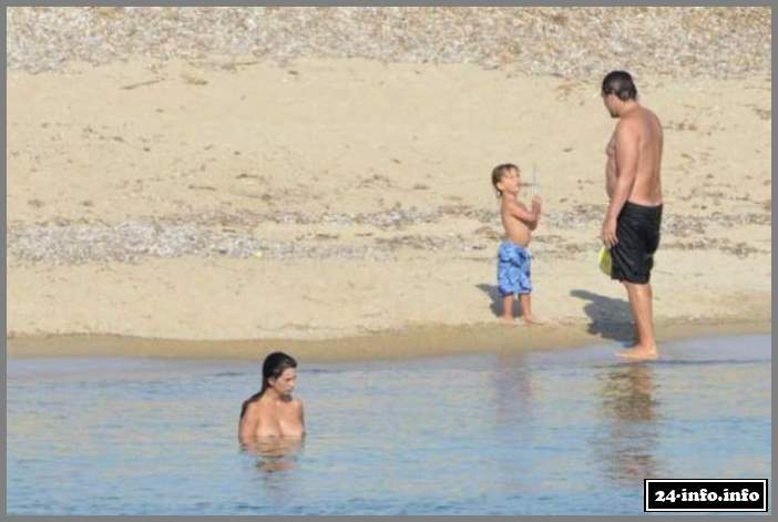 Пенелопа Крус любит купаться топлес