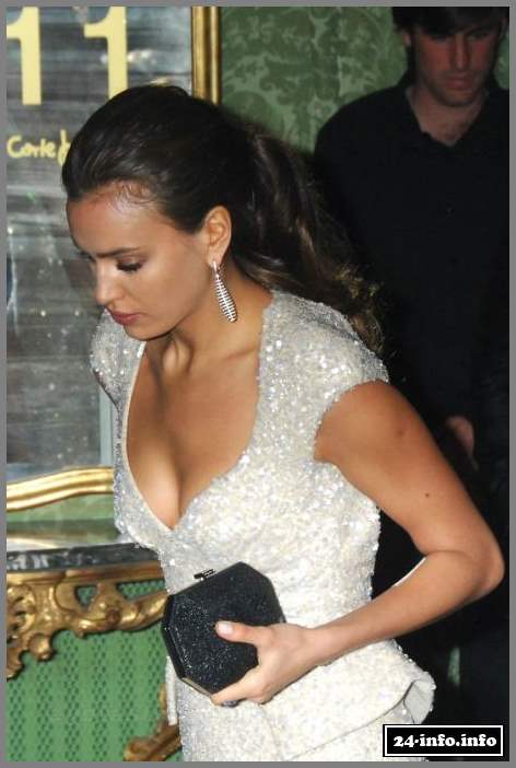 Irina Shayk в вечернем платье (11 фотографий)