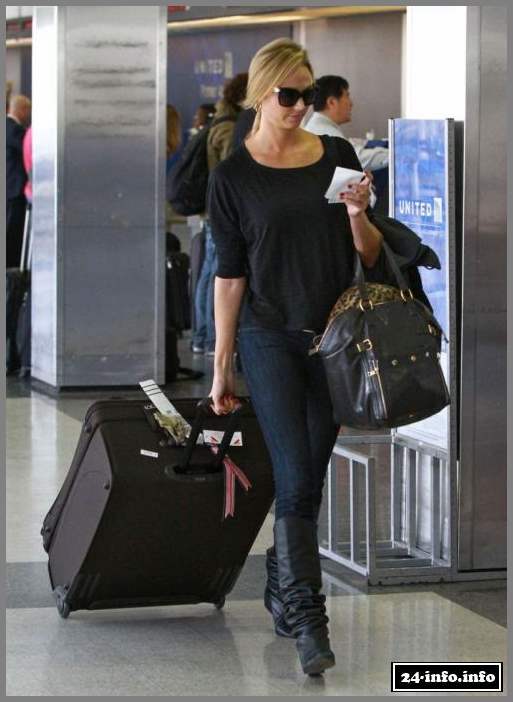 Стейси Кейблер отлично смотрится в джинсах (7 Фото)