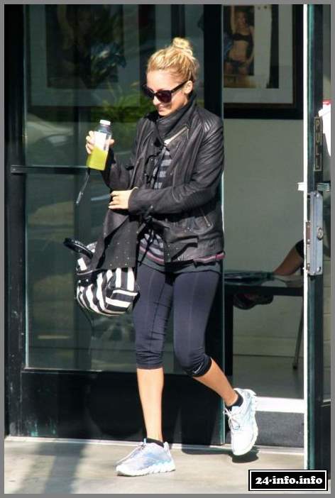 Николь Ричи спрятала верблюжью лапку (6 Фото)