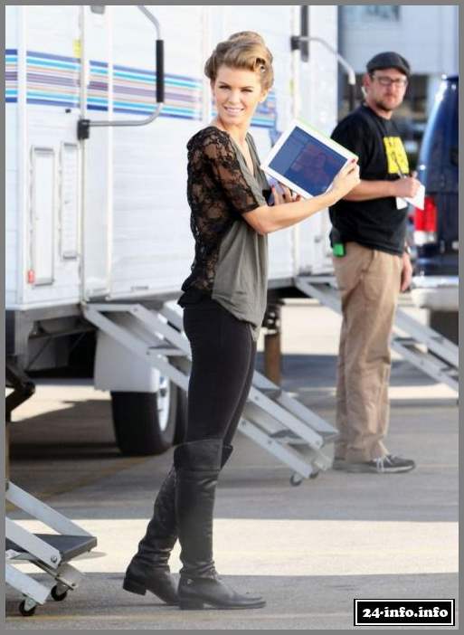 Приветливая АннаЛинн МакКорд (8 Фото)