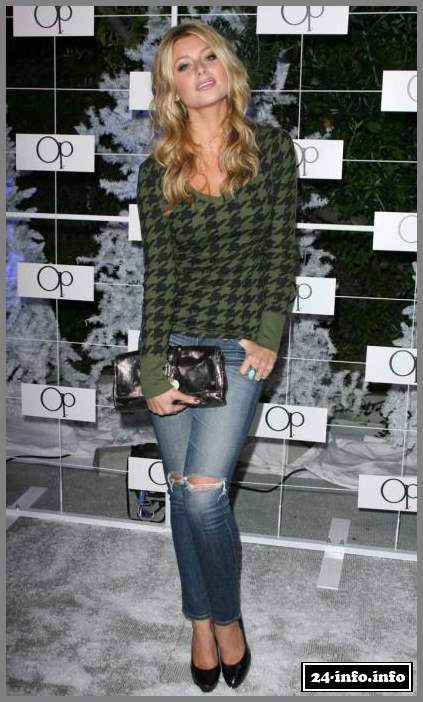 Соблазнительная Али Мичалка (9 Фото)