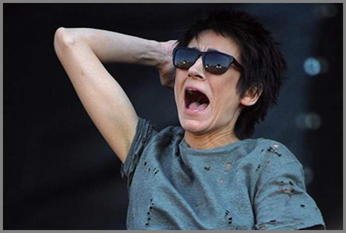 Земфира пригрозила больше не выступать в Ростове - Шоу бизнес