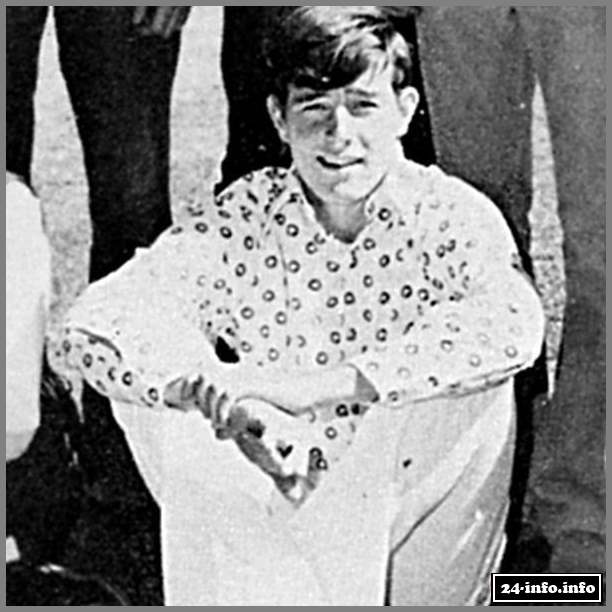 Угадайте, кто этот парень на снимке? Угадайте, кто этот парень на снимке?