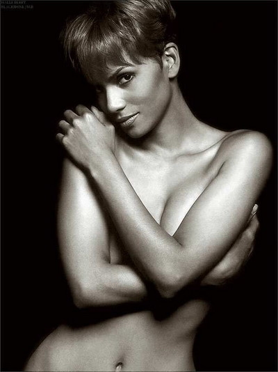 Прекрасная киноактриса и знаменитость Холли Мария Берри