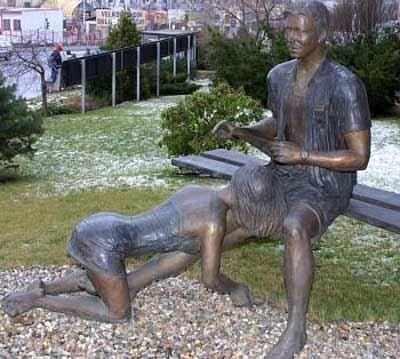 Приколы над голыми людьми