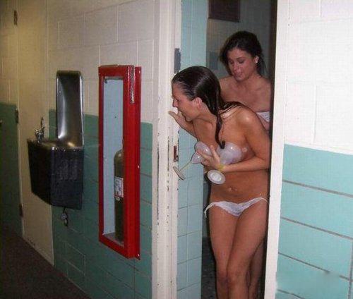 Обнаженный юмор