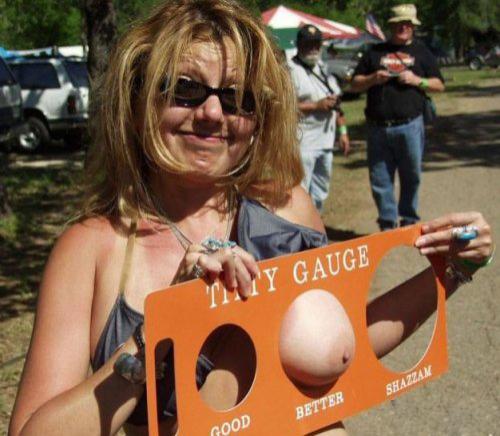 Обнаженный юмор