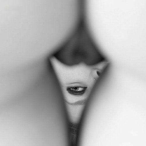 Расческа в женской манде - Эроприколы